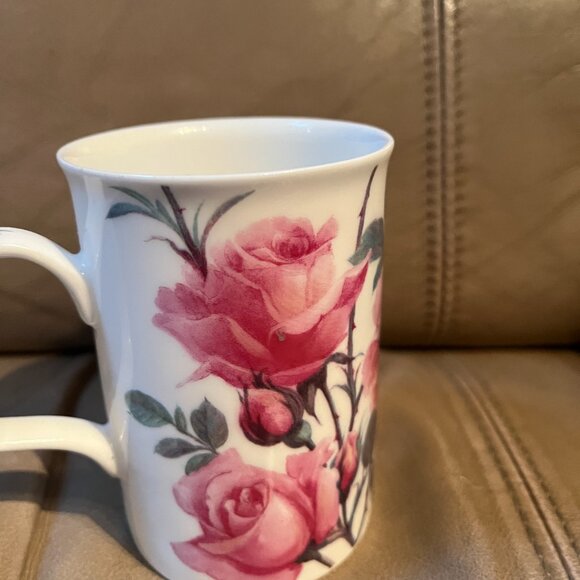 Vintage Roy Kirkham English Rose English Bone China Coffee Mug Dated 1992 - Picture 1 of 5